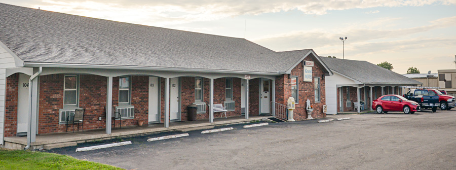 Welcome to Grand Motel